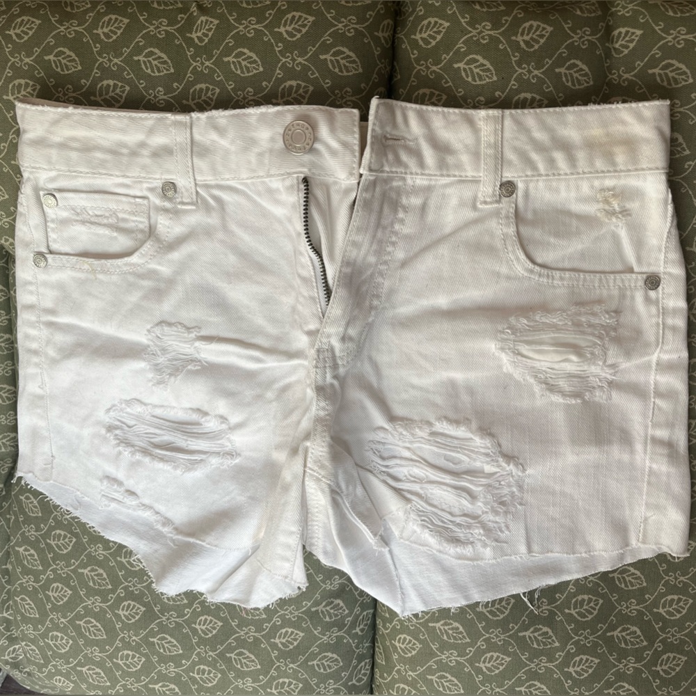 White Refuge denim shorts size 4